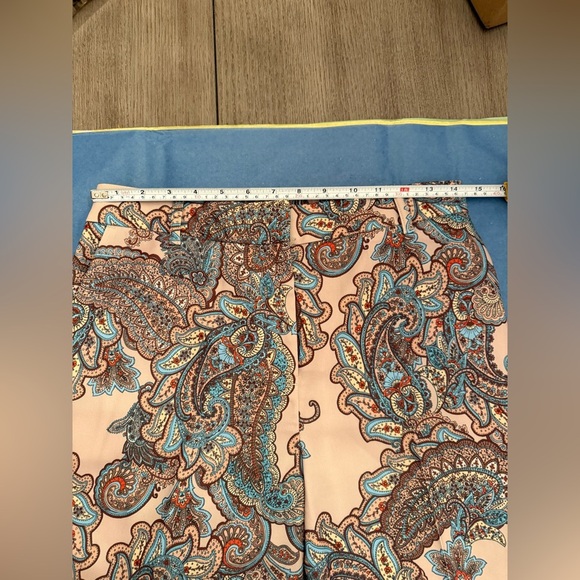 Express Paisley Wide-Leg Pants in Cream and Blue - Picture 5 of 8